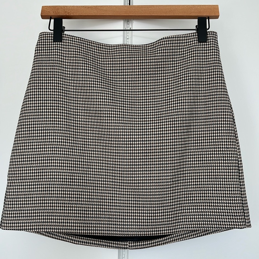 Houndstooth miniskirt NWT